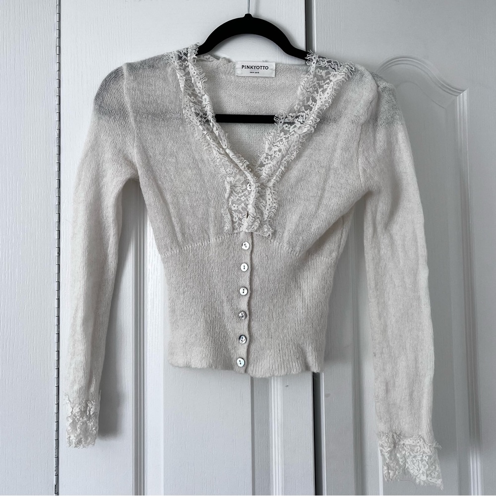 White cropped sweater with lace detail